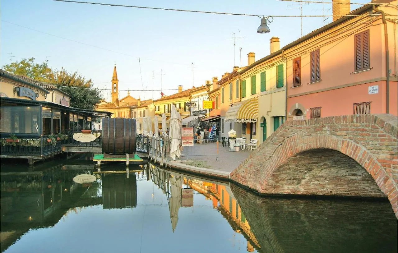 Cozy Apartment In Comacchio With Wifi