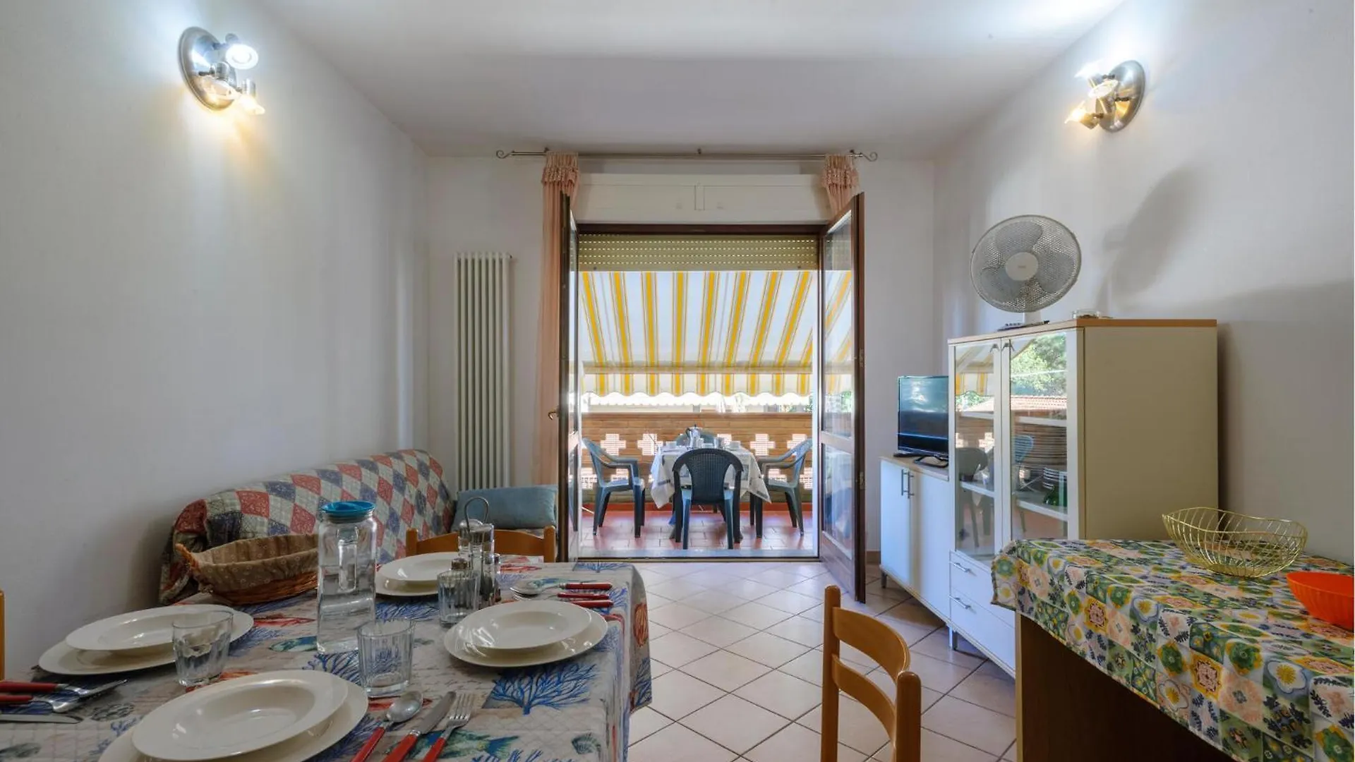 Cozy Apartment In Comacchio With Wifi